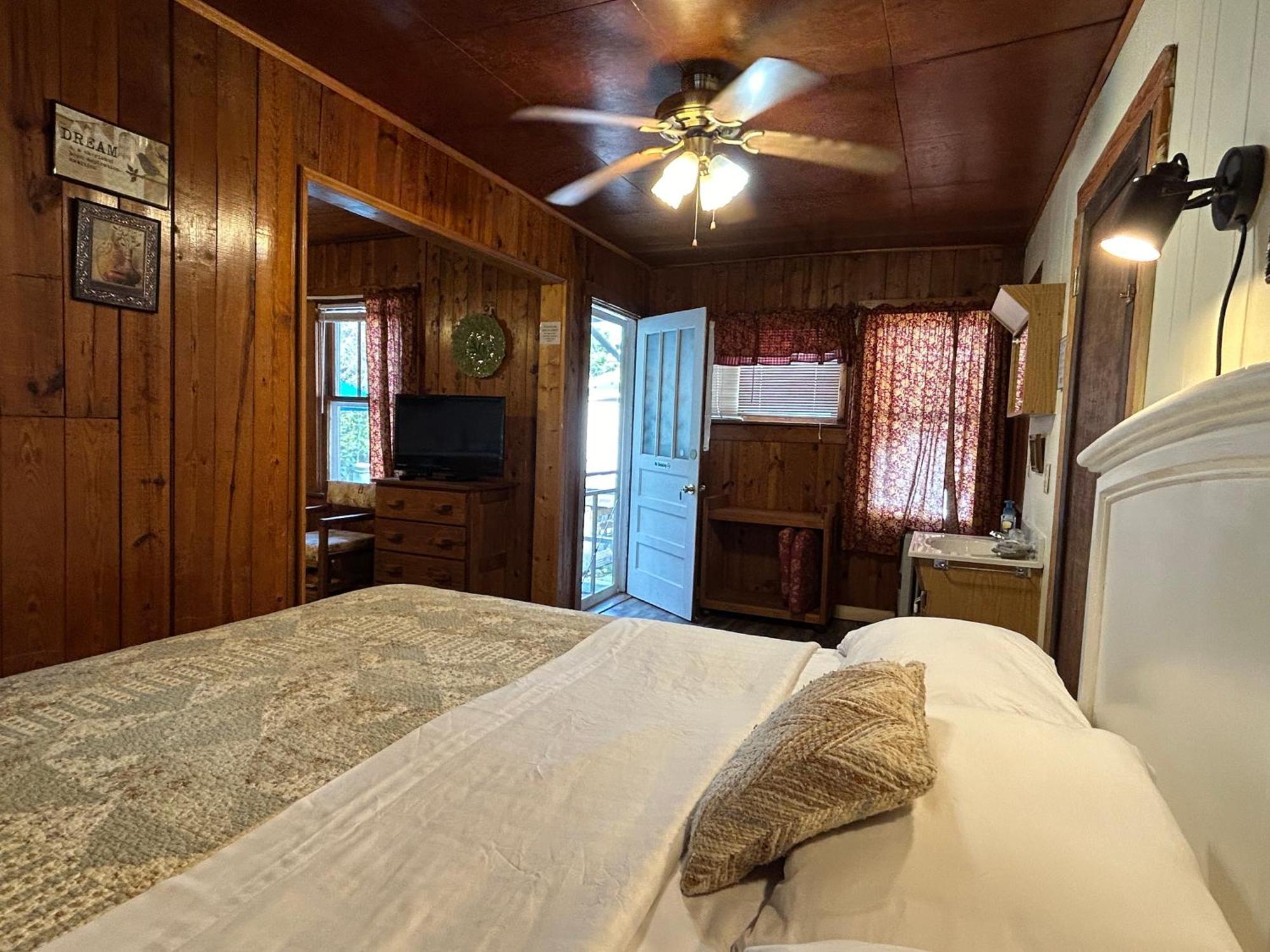 Mountain Lake Cottages Hendersonville Eksteriør billede